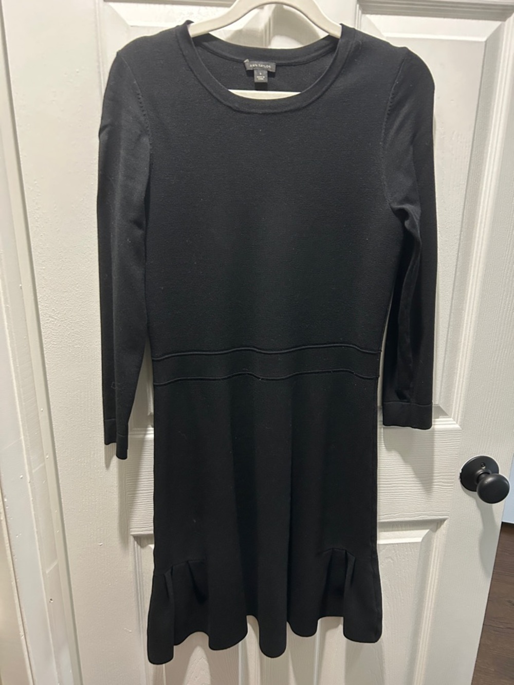 Ann Taylor Black Long-Sleeve Knit Sweater Dress